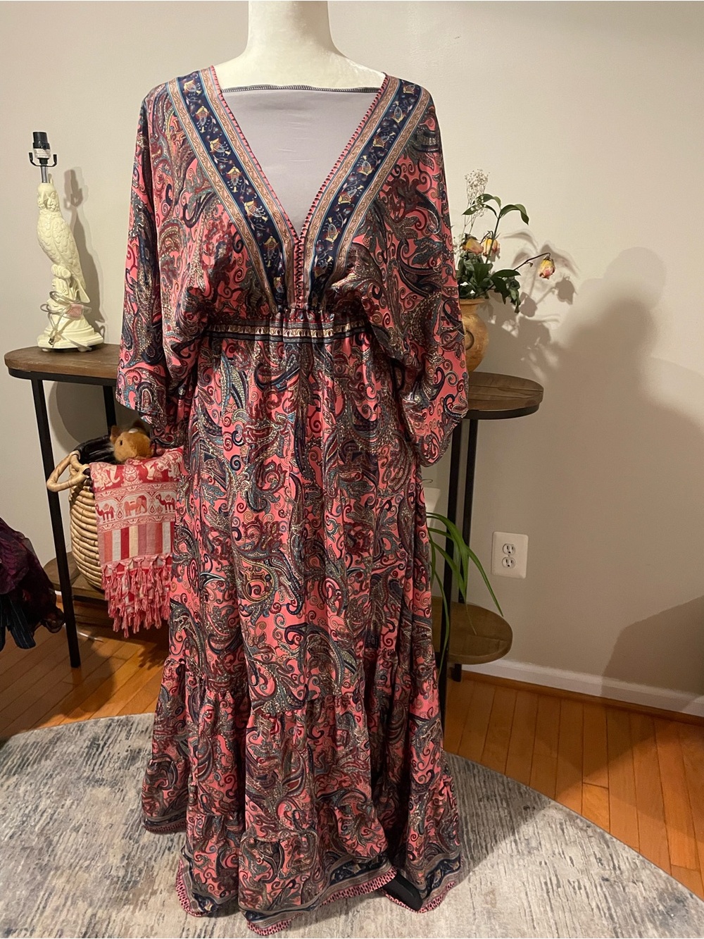 Zury Pink Paisley V-Neck Maxi Dress with Elastic Waist Tiered Flowy- LIKE NEW